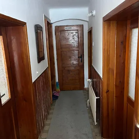 Apartment Pod Lesem Trutnov