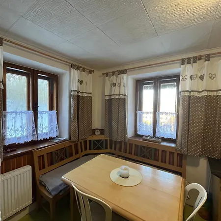 Apartment Pod Lesem Trutnov