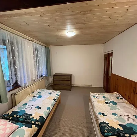 Pod Lesem Apartment Trutnov